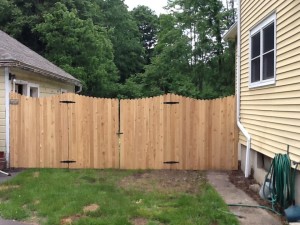 Scalloped dog eared privacy fence