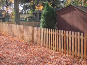 Sawcut Dog-Ear Picket fence